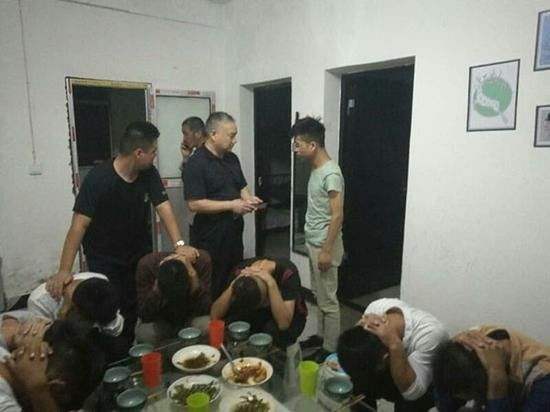 小辉和兔姐聊天记录(小辉辉和了乖乖兔事件)