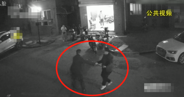 前男友纠缠不清聊天记录(前男友老是纠缠不清怎么办)