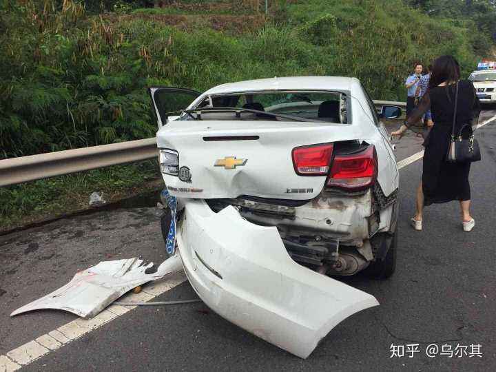 包含阿青说车事故车聊天记录的词条
