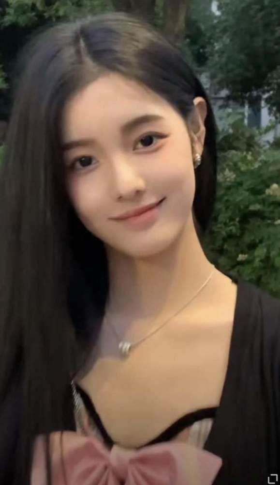 关于吴亦凡都美竹聊天记录图片的信息