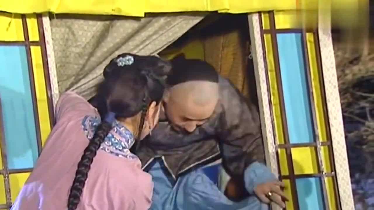 关于容嬷嬷和尔康的聊天记录的信息