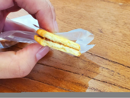 新版吃饼干聊天记录(新版吃饼干聊天记录下载)