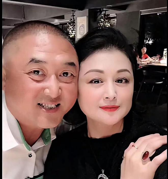 包含于月仙与闺蜜最后聊天记录的词条